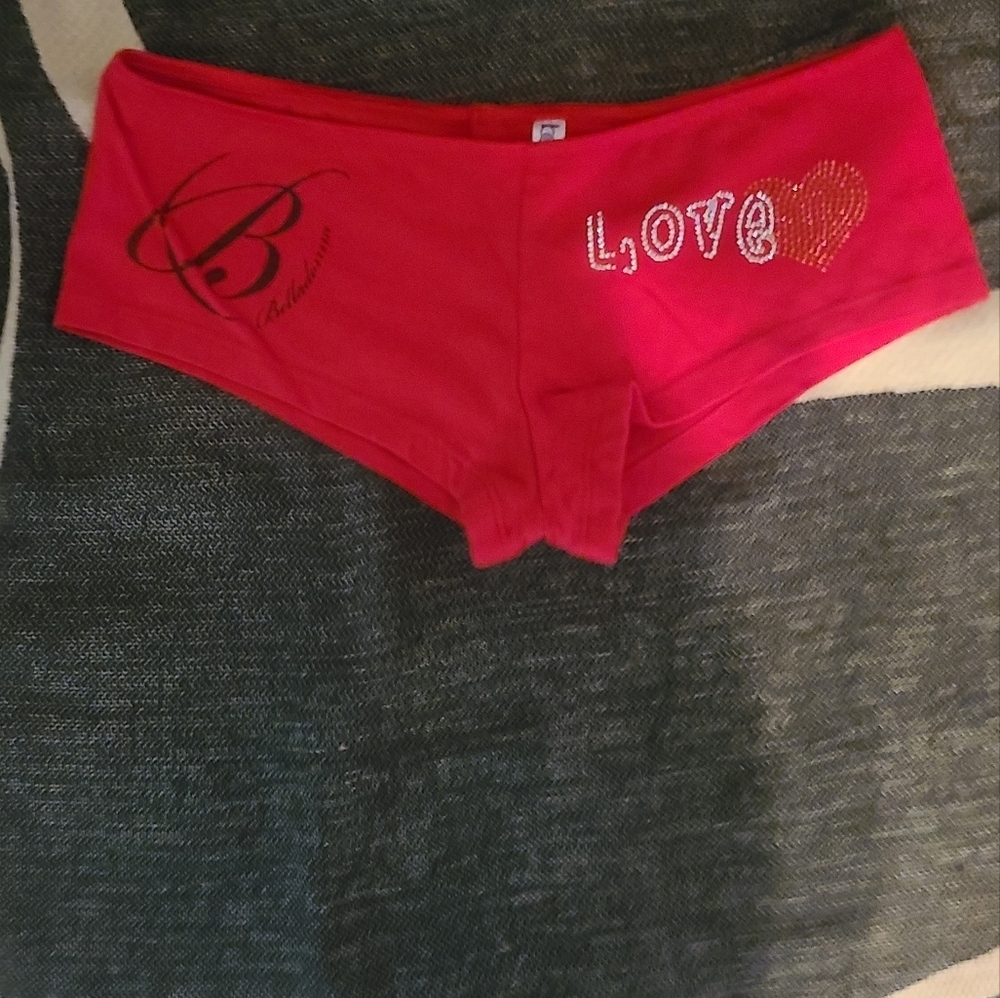 Shades of love booty shorts red sz large